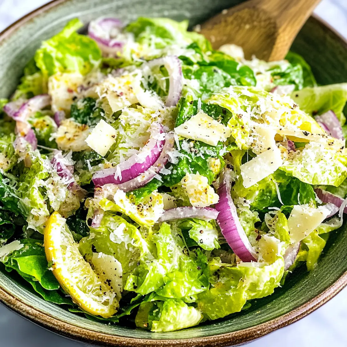 5-Minuten Zitronen Parmesan Kopfsalat